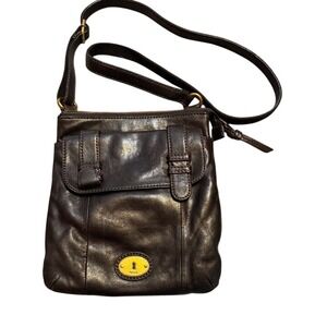 Fossil Black Leather Crossbody Bag Flap Front Key Logo Brass Hardware Vintage